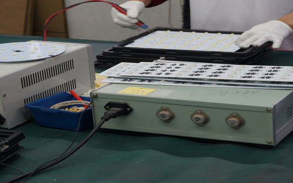 Sunshine Opto-electronics Enterprise Co.,ltd สายการผลิตของผู้ผลิต