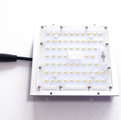 ซื้อ รูปทรงสี่เหลี่ยม SMD3030 ชุดไฟถนน LED 50w 150lm / W ปะเก็นซิลิโคน การผลิตออนไลน์