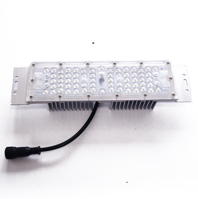 ซื้อ โมดูลไฟถนน LED กันน้ำ 48V 50W SMD3030 พร้อมชุดระบายความร้อน การผลิตออนไลน์