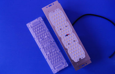 กันน้ำ SMD 3030 50 วัตต์เครื่องยนต์ไฟ LED โมดูล 80 * 150 องศาพร้อมเลนส์