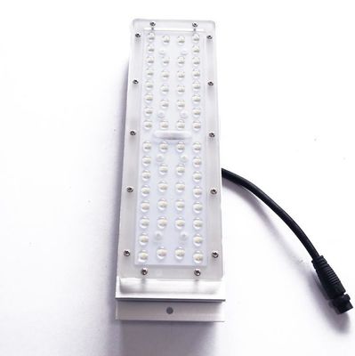 56-in-1 SMD 3030 โมดูลไฟถนน LED เลนส์ PC เกรดออปติคัลสำหรับไฟถนนทางหลวงและพื้นที่