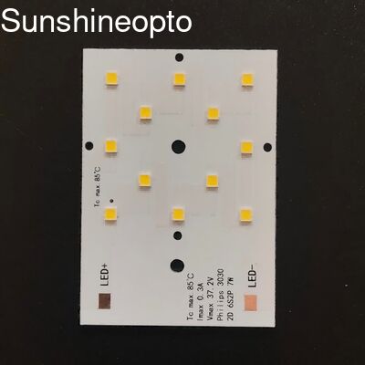 บอร์ด PCB LED 7W SMD 3030 พร้อมเลนส์ขนาด 50x50 มม. แบบกำหนดเองสำหรับเอาต์พุตแสงสูง