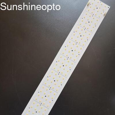 บอร์ด PCB LED SMD 2835 แบบกำหนดเองสำหรับโมดูลไฟ LED 30-50W พร้อมเลนส์ที่ปรับแต่งได้สำหรับไฟถนน น้ำท่วม และอุตสาหกรรม