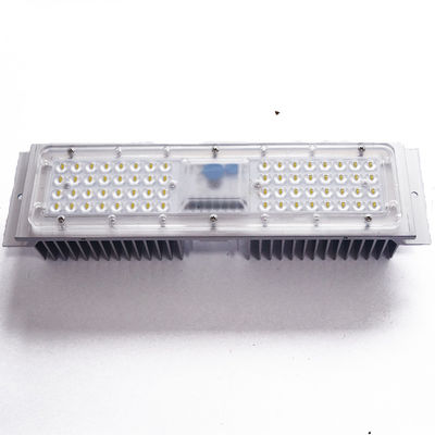 AC 220V SMD 3030 LED Street Light Components with Optical PC Lens and Heat Sink องค์ประกอบของไฟฟ้าถนนแบบ LED พร้อมเลนส์ PC ออปติกส์ และน้ําร้อน